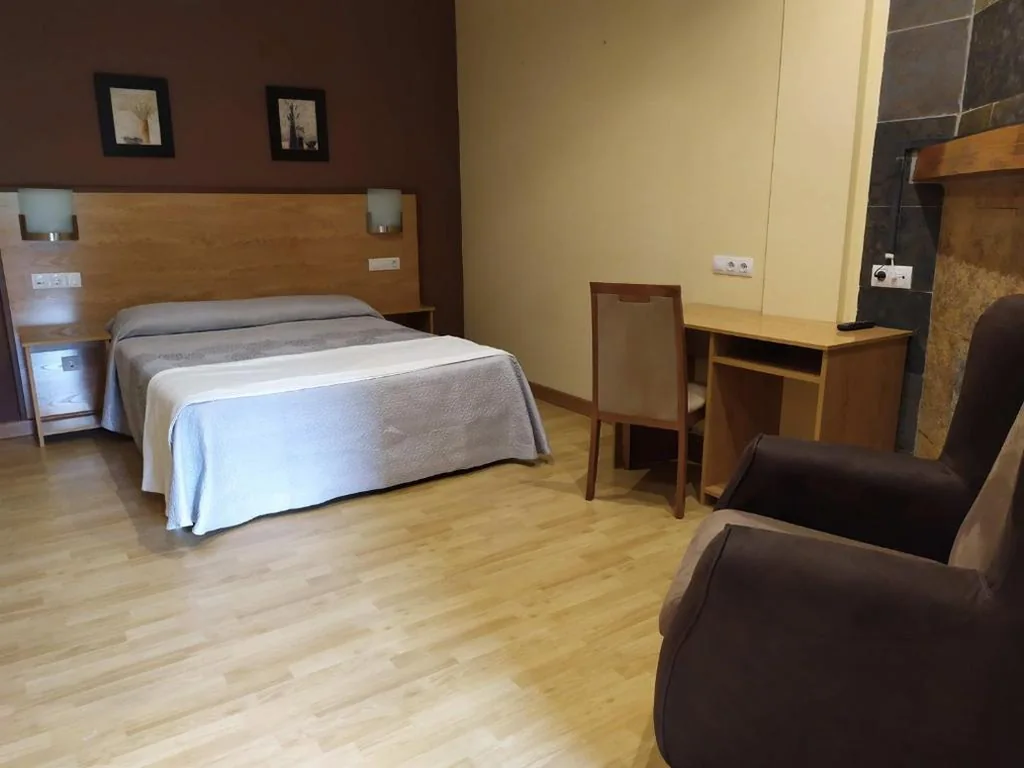 Habitación Familiar — Hotel Santa Cristina
