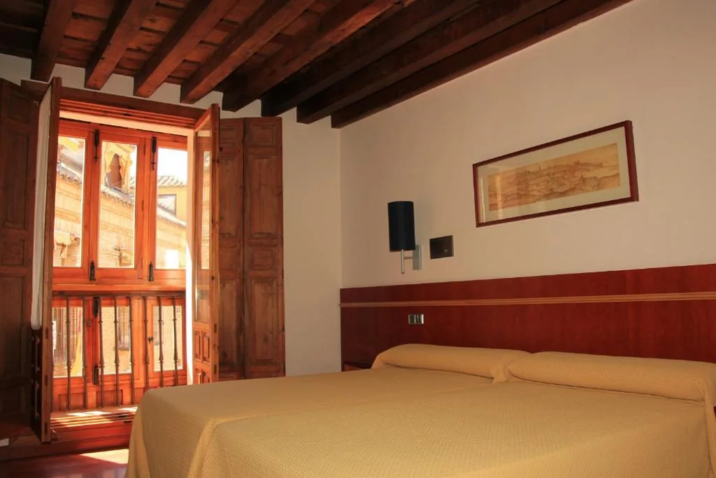 Quarto Duplo - 1 ou 2 camas — Hotel Santa Isabel