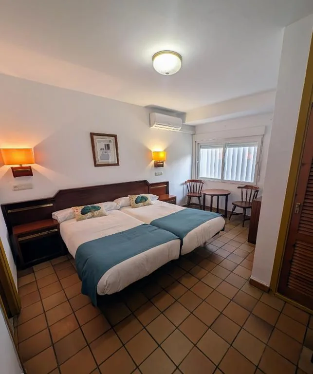 ツインルーム — Hotel Santa María