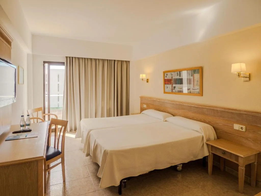 Doppelzimmer mit Balkon — Hotel Santa Maria Playa