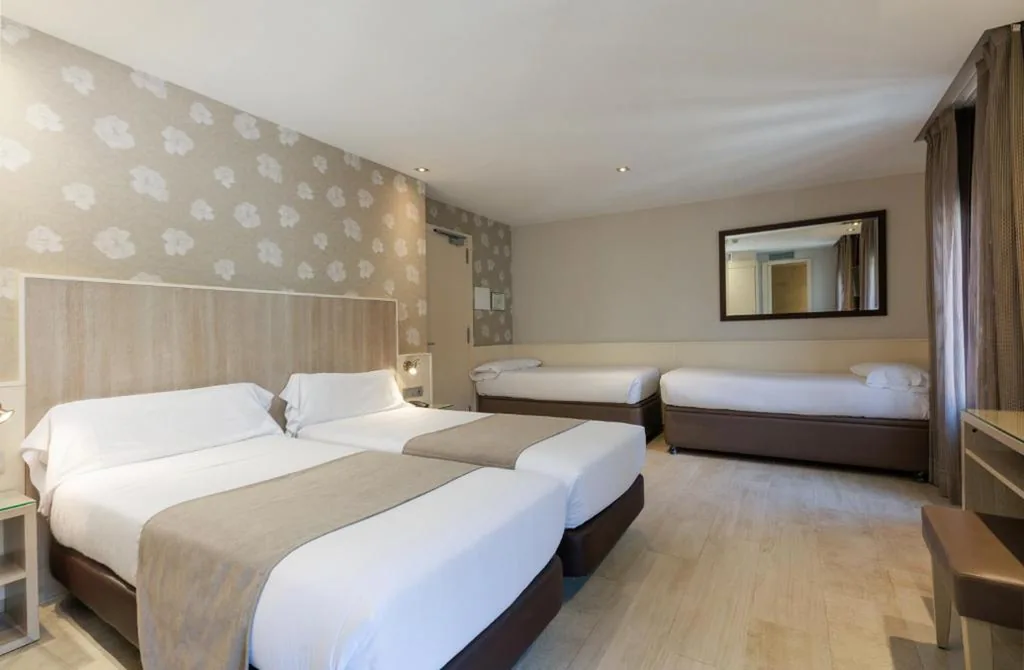 Camera quadrupla — Hotel Santa Marta