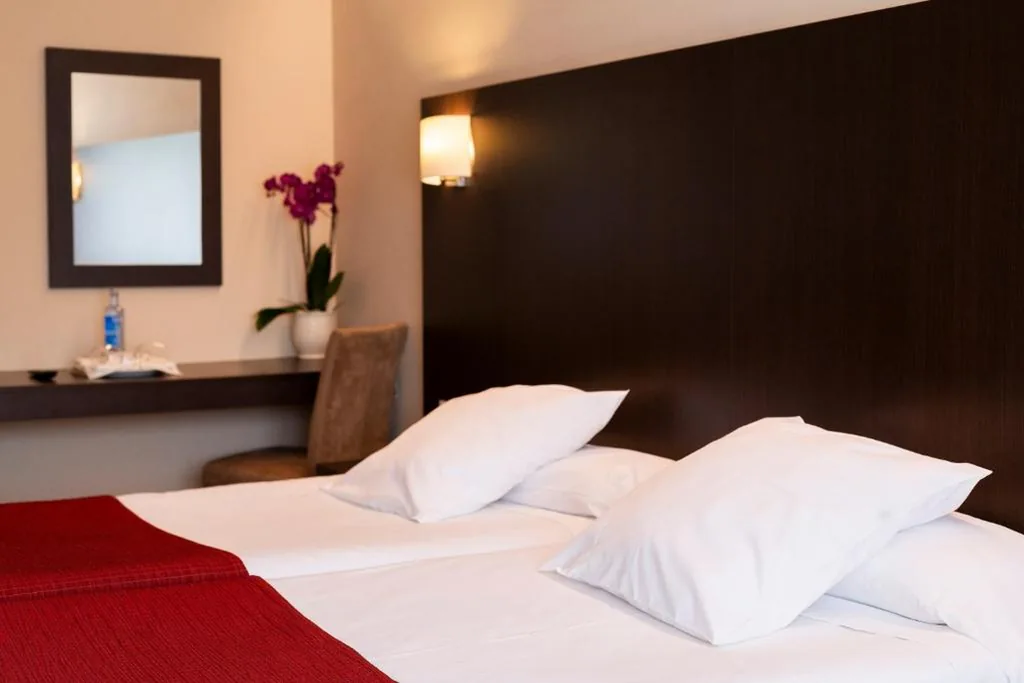 Habitación Doble - 1 o 2 camas — Hotel Santiago Apóstol