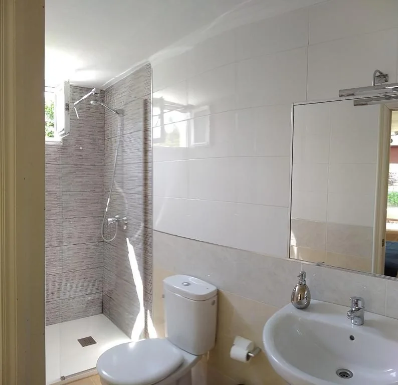 Camera tripla — Hotel Sebreñu
