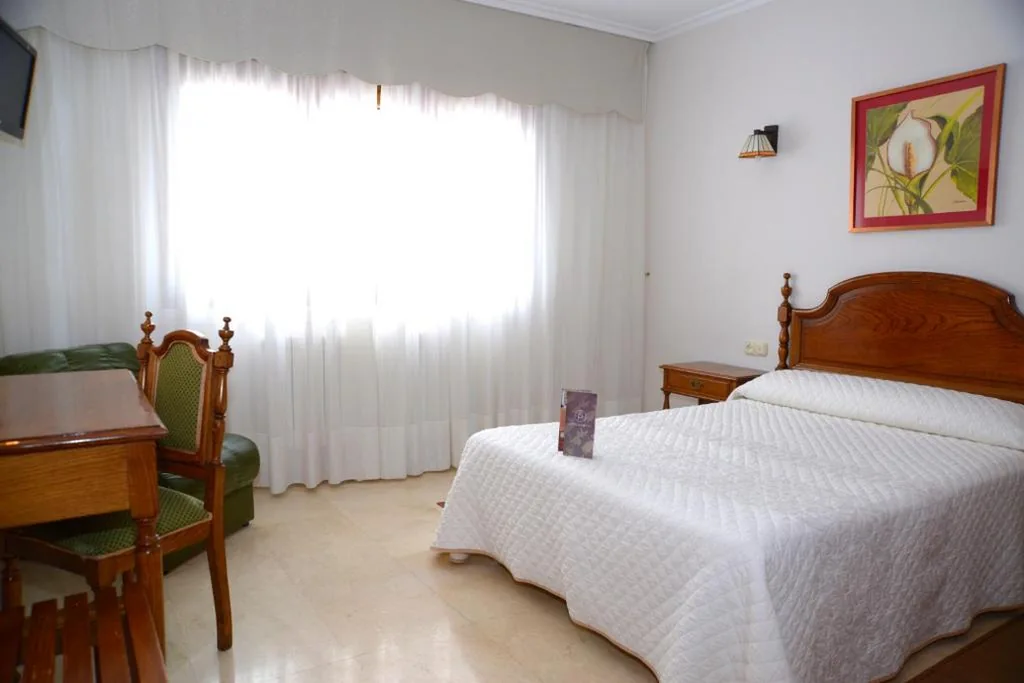 Quarto Individual — Hotel Serantes