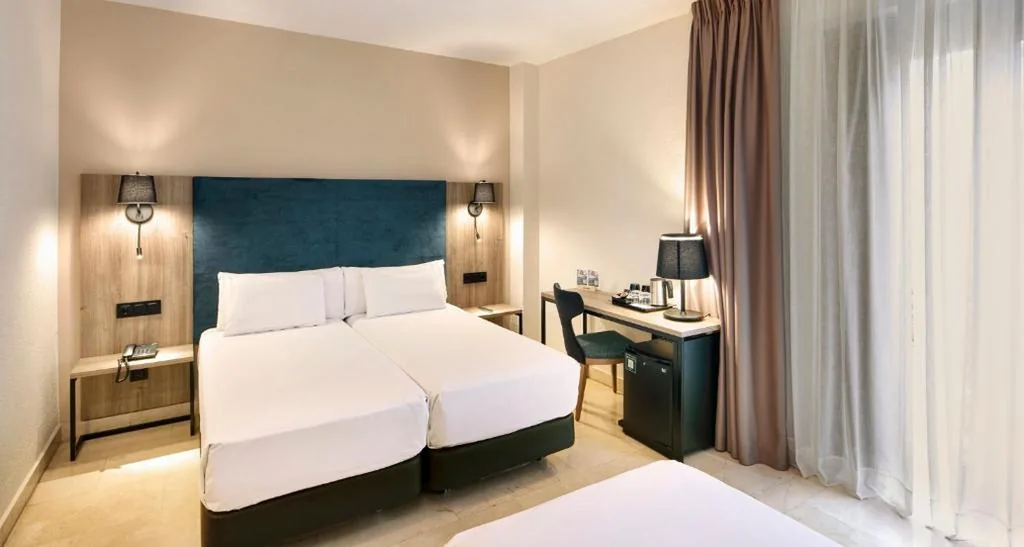 三人间 — Hotel Sercotel Alfonso VI