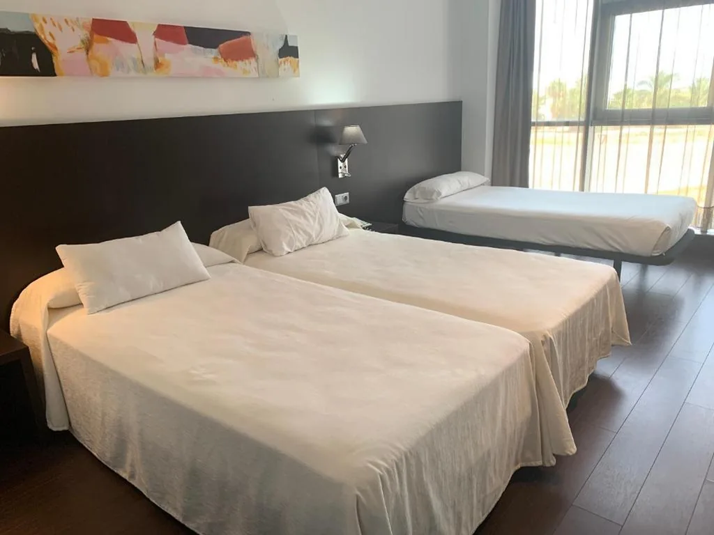 Habitación Triple — Hotel Sercotel Plana Parc