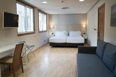 Hotel Sercotel Tres Luces — photo 6