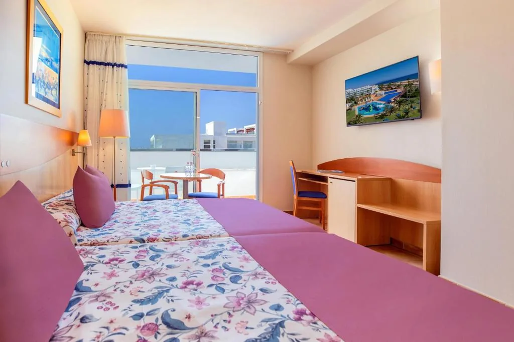 Chambre double (4 adultes) - 2 lits doubles — Hotel Servigroup Marina Playa
