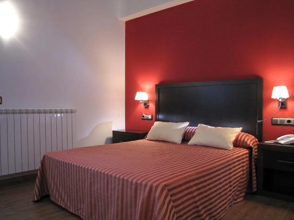 Doppelzimmer mit Bergblick - 1 oder 2 Betten — Hotel Sesué