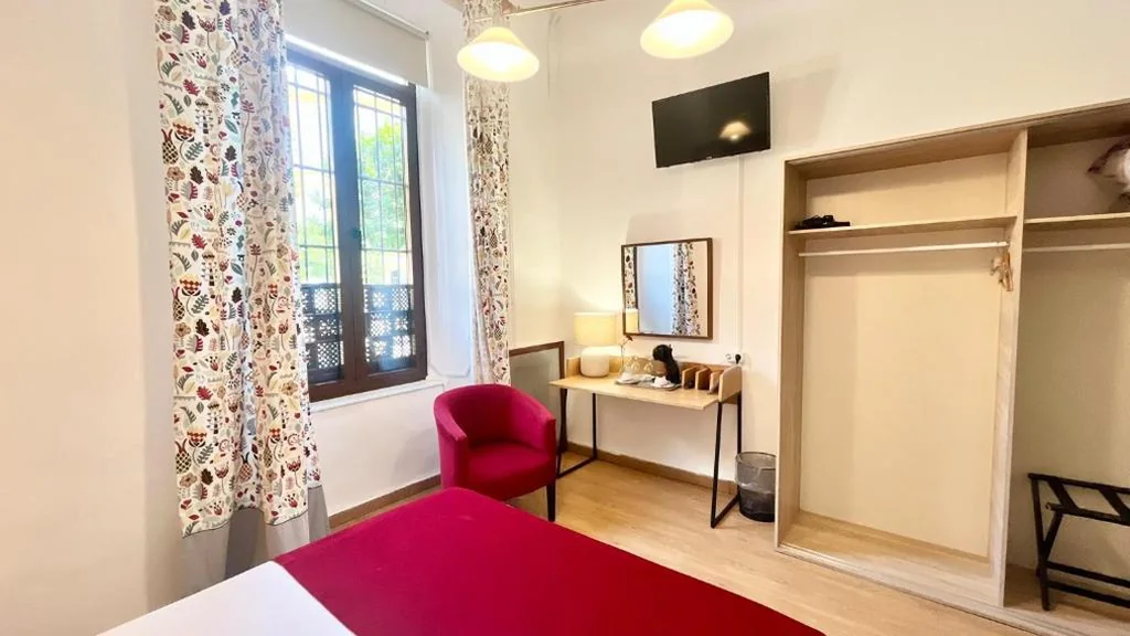 Habitación Doble Económica — Hotel Sevilla