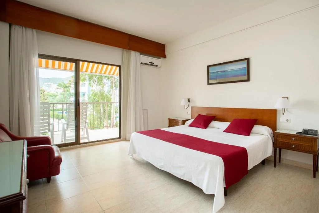 Doppelzimmer – 1 oder 2 Betten — Hotel Sicania