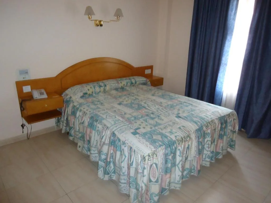 Habitación Individual — Hotel Silos 2000