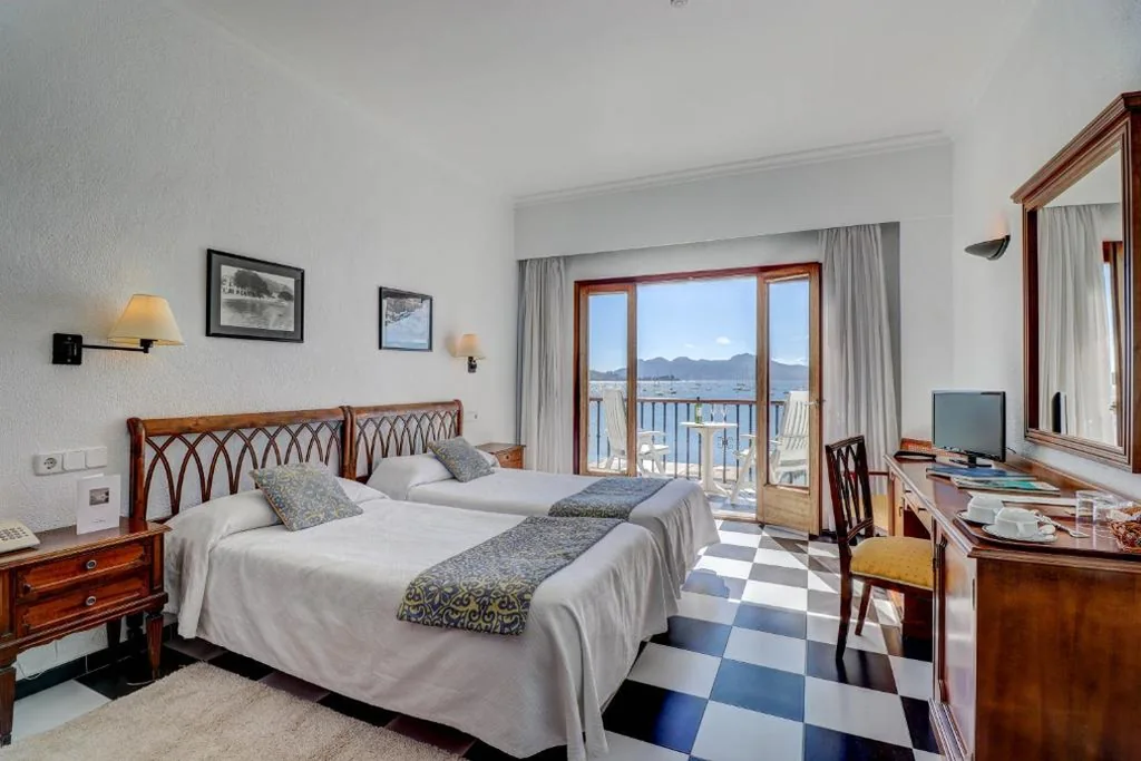 Quarto Duplo com Vista Mar - 1 ou 2 Camas — Hotel Sis Pins