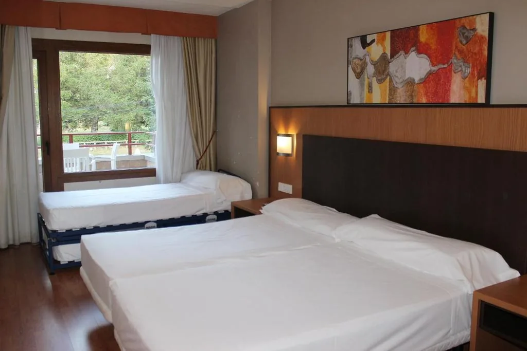 Habitación Triple (2 adultos + 1 niño) — Hotel SNÖ Edelweiss