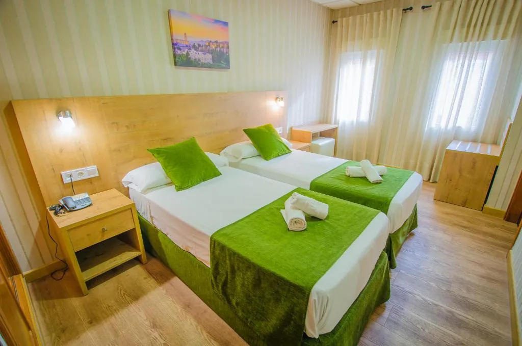Quarto Duplo - 1 ou 2 camas — Hotel Solymar