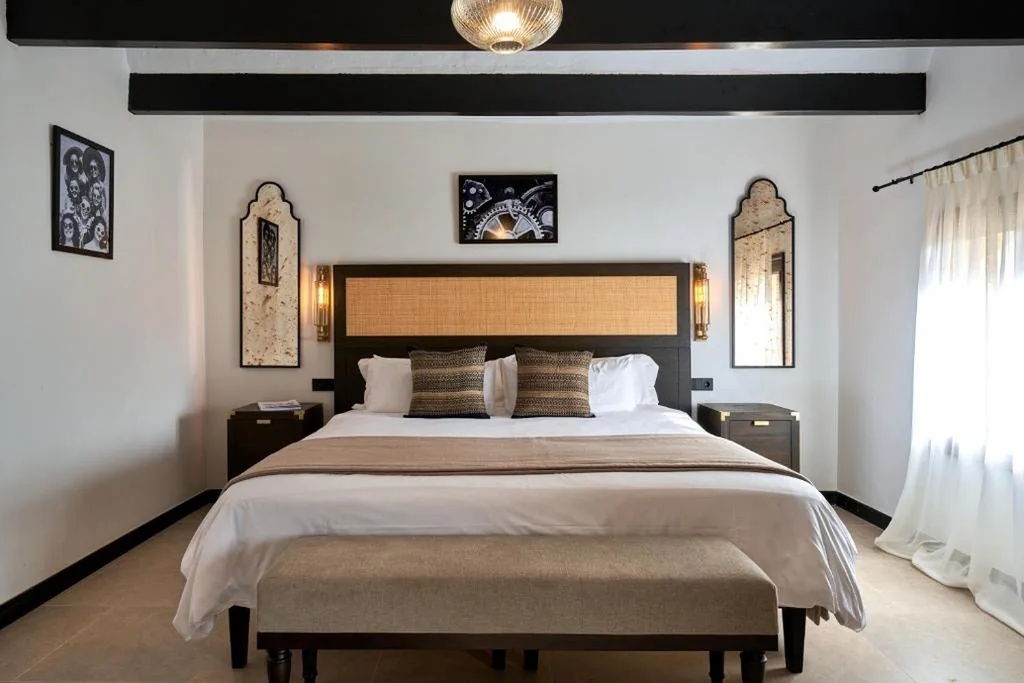 Superior Zimmer mit extragroßem Doppelbett — Hotel Son Molí Country House