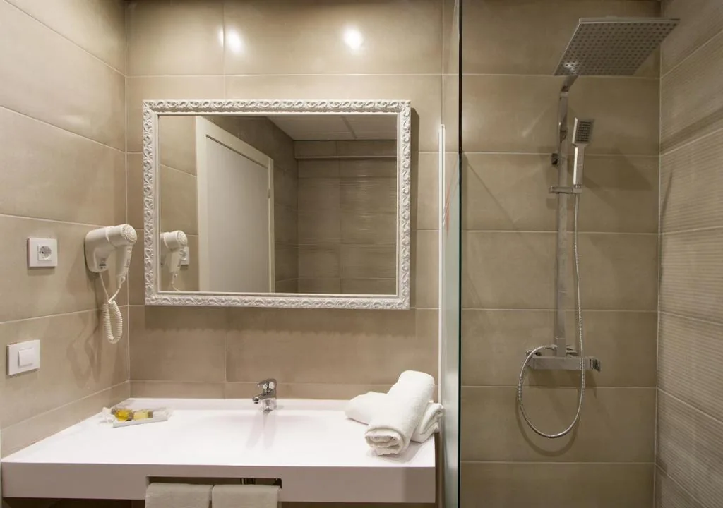Camera quadrupla (2 adulti + 2 bambini) — Hotel Sorra Daurada Splash