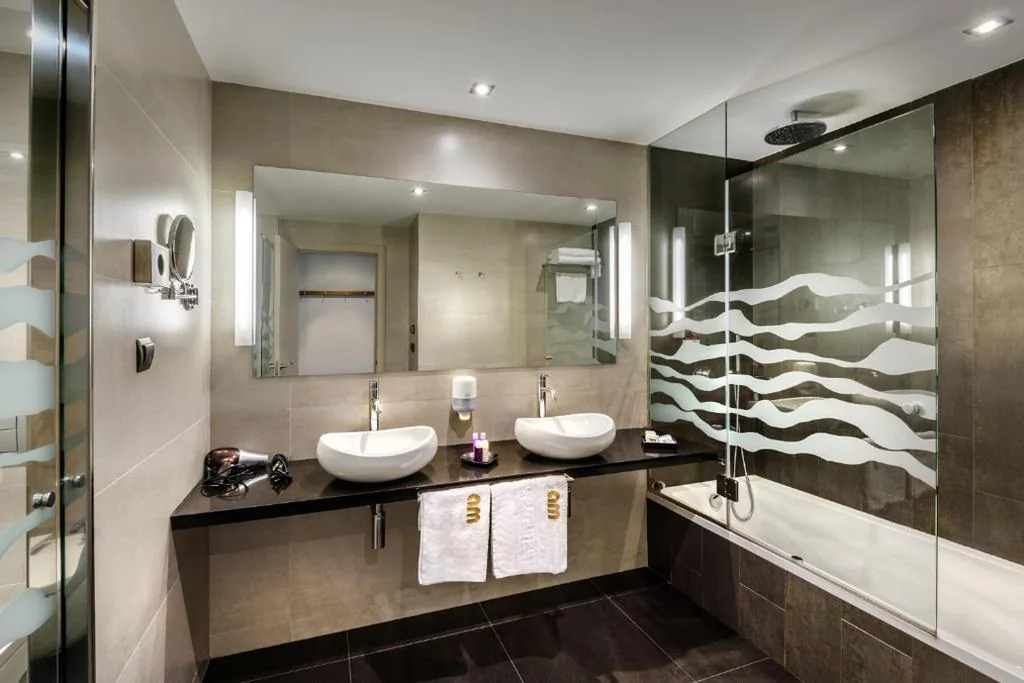 Familienzimmer — Hotel Spa Aguas de los Mallos