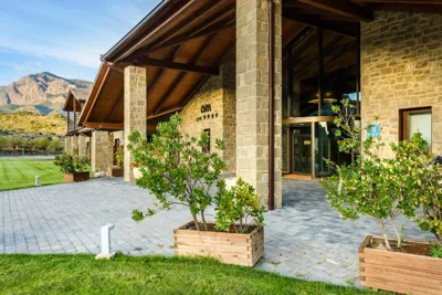 Hotel Spa Aguas de los Mallos — Foto 11