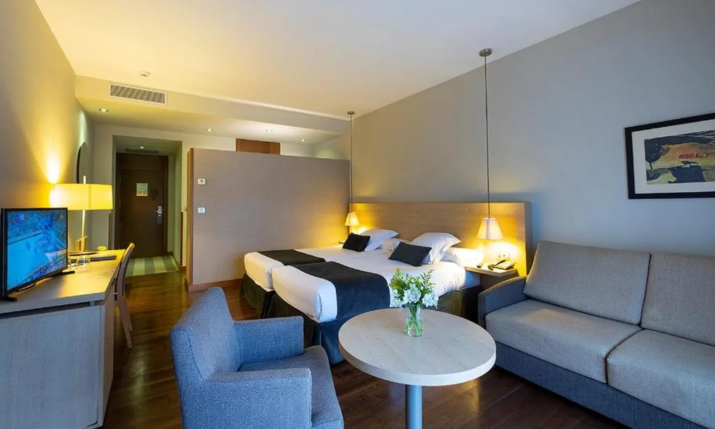 Habitación Doble con cama supletoria - 1 o 2 camas — Hotel Spa Attica21 Vilalba