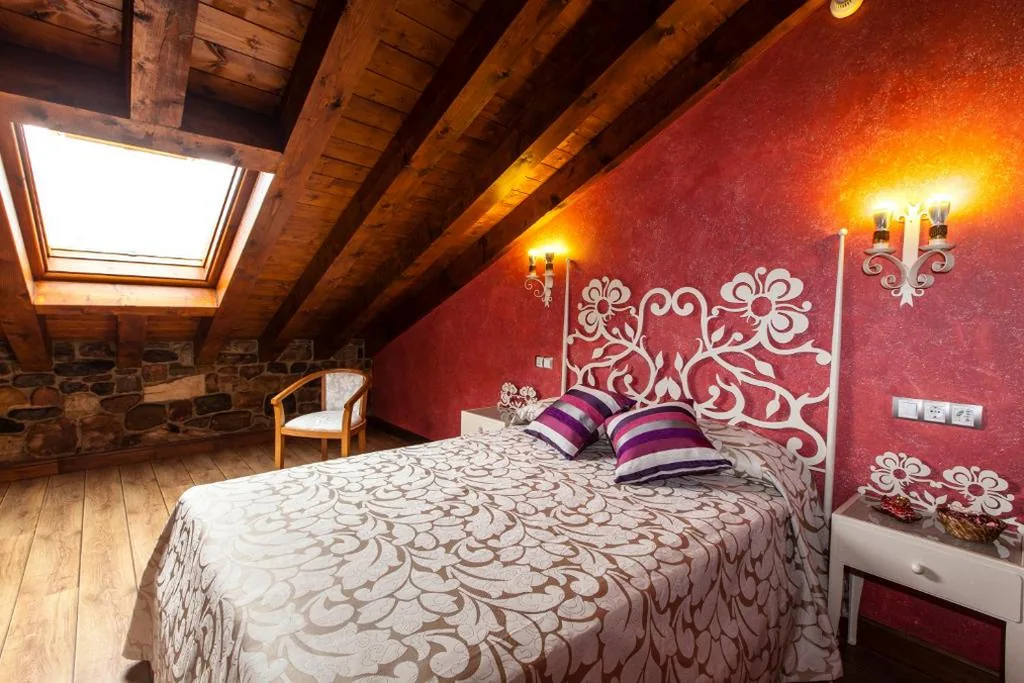 Doppelzimmer mit Whirlpool-Badewanne — Hotel Spa Casona La Hondonada