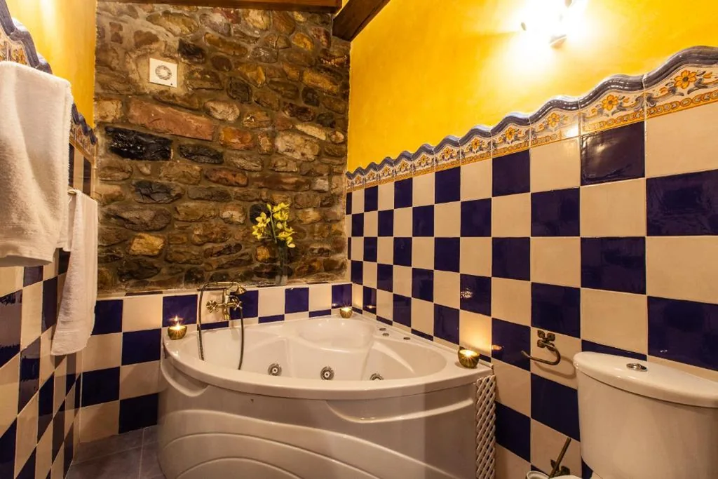 Junior-Suite mit Whirlpool — Hotel Spa Casona La Hondonada