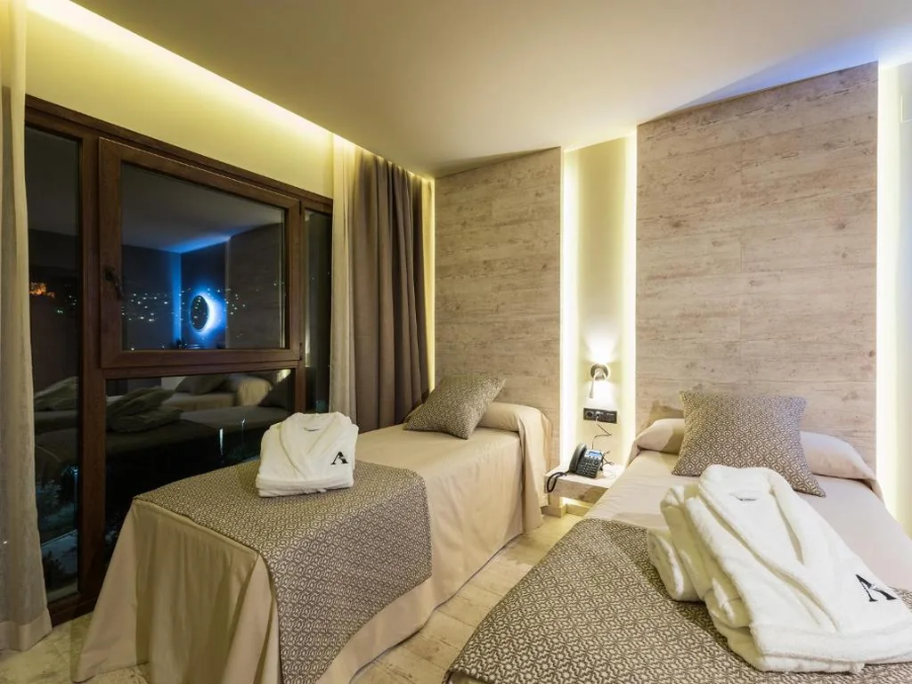 Chambre Double Standard - 2 lits — Hotel Spa Elia
