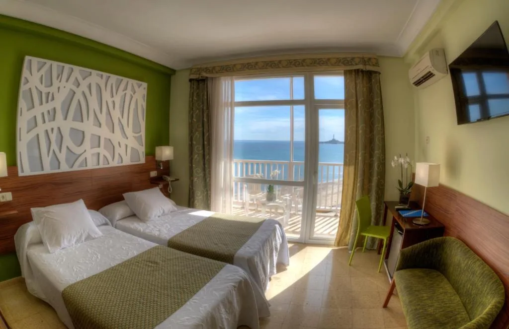Chambre double avec accès aux bains thermaux - 1 ou 2 lits — Hotel & Spa Entremares