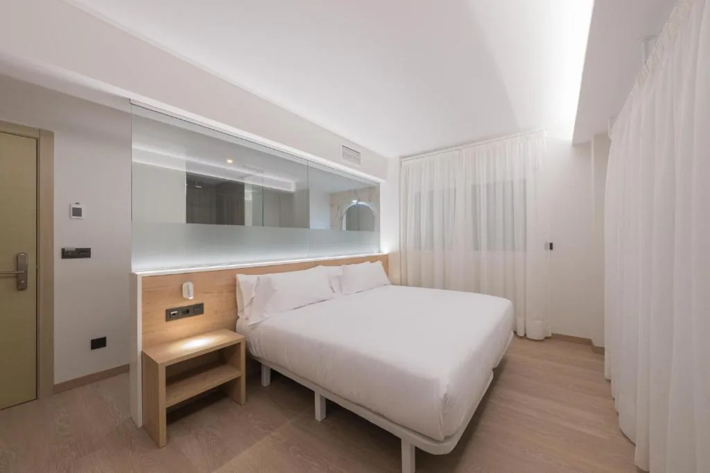 Habitación Doble con terraza - 1 o 2 camas — Hotel Spa Meiga do Mar