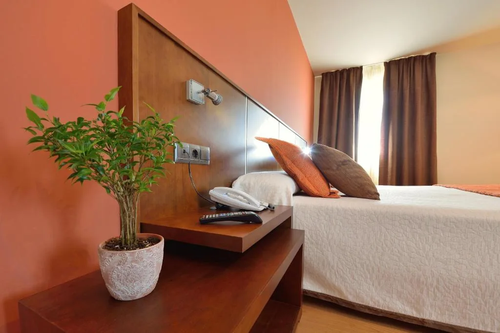 Doppelzimmer – 1 oder 2 Betten — Hotel Spa Norat Torre Do Deza 4* Superior