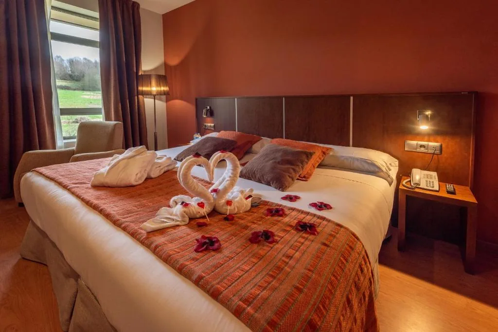 Junior Suite mit Whirlpool — Hotel Spa Norat Torre Do Deza 4* Superior