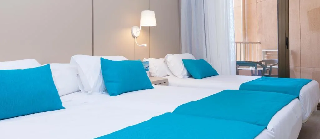 Habitación Triple — Hotel & Spa Peñiscola Palace