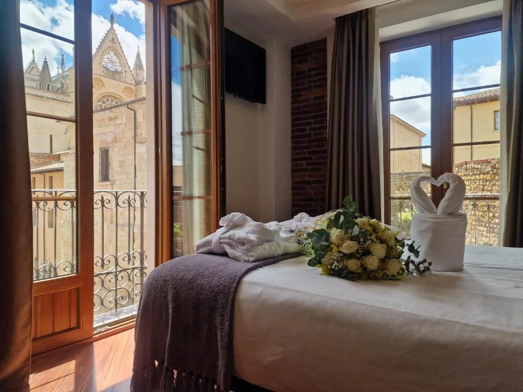 Doppelzimmer mit 2 Betten — Hotel Spa QH Centro León