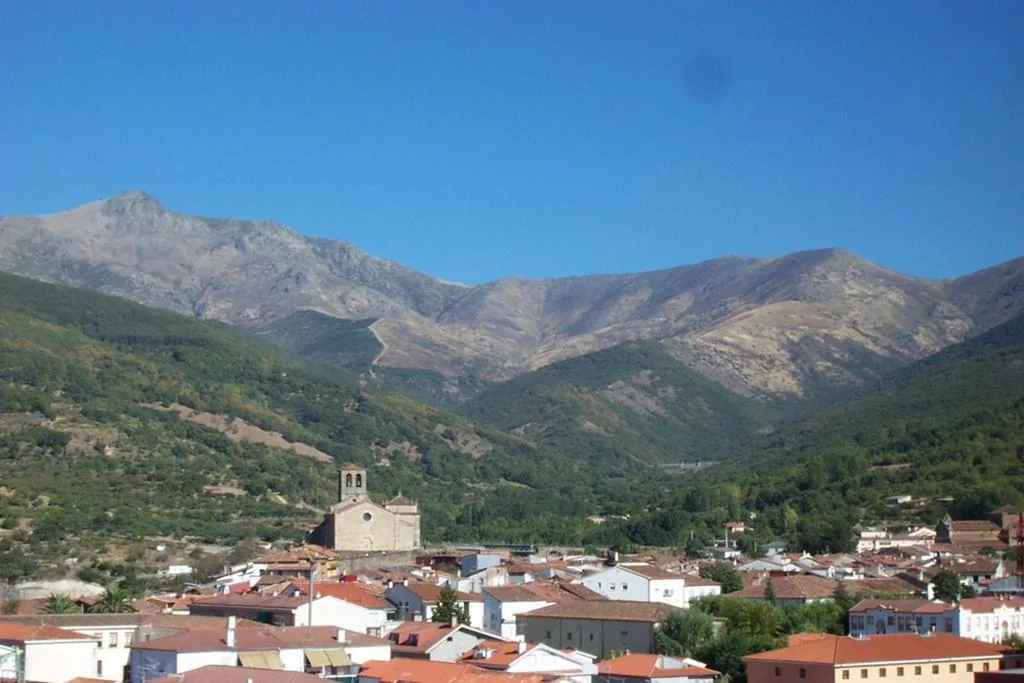 Suite Junior con vista sulle montagne — Hotel Spa Sinagoga