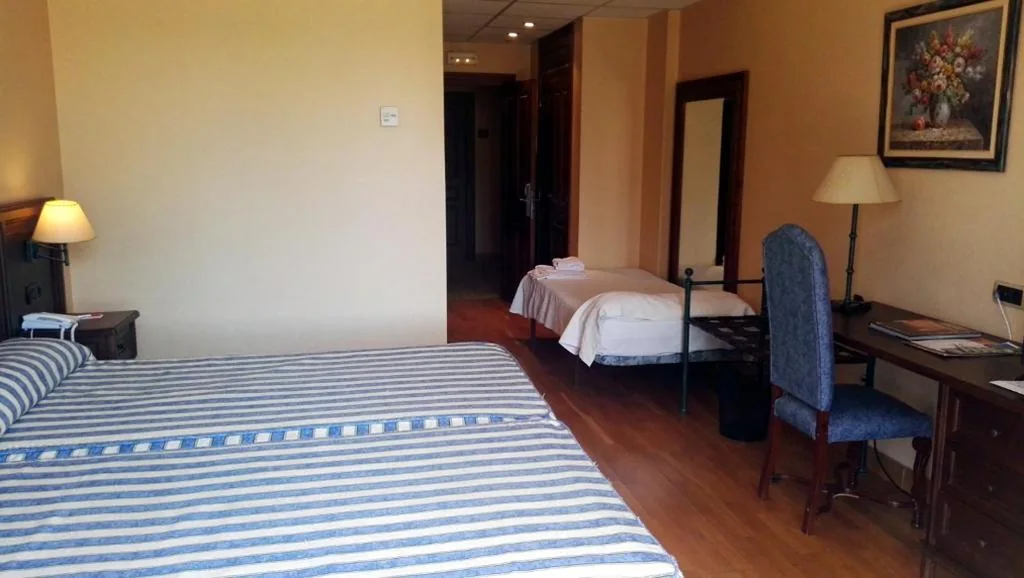 Camera Tripla — Hotel Spa Tudanca Aranda