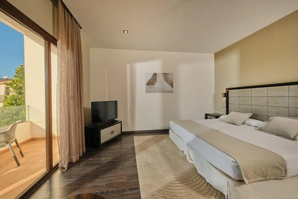 Habitación Doble Deluxe con balcón - 1 o 2 camas — Hotel Spa Villa Nazules