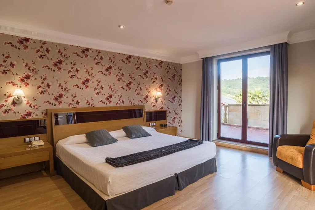 Superior-Dreibettzimmer — Hotel Spa Villa Pasiega