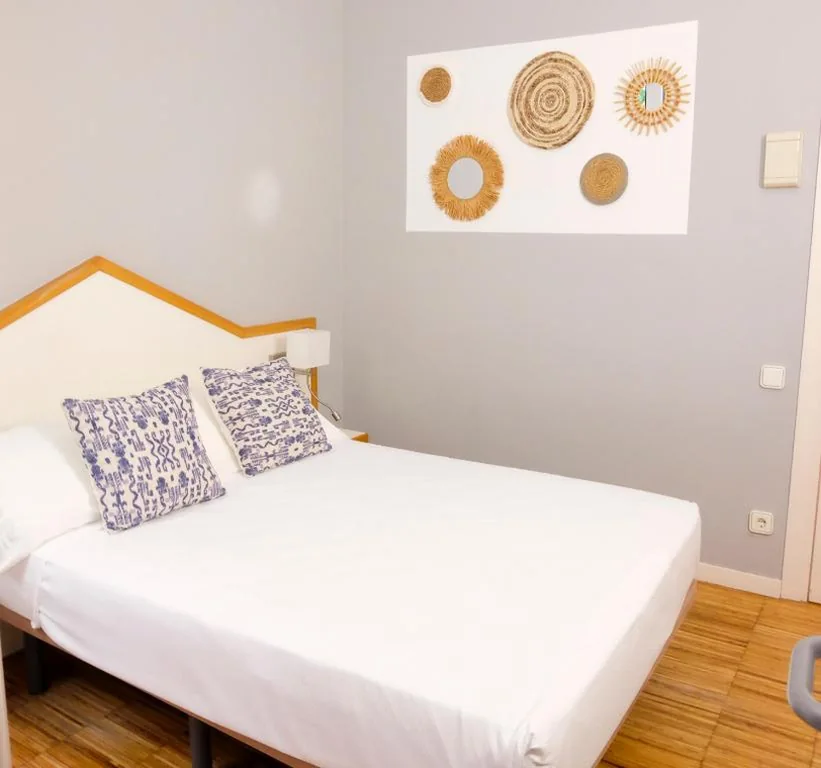Chambre double basique — Hotel Subur