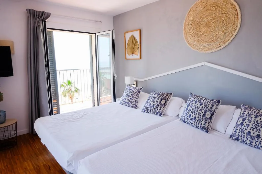 Chambre double supérieure avec vue sur la mer - 1 ou 2 lits — Hotel Subur