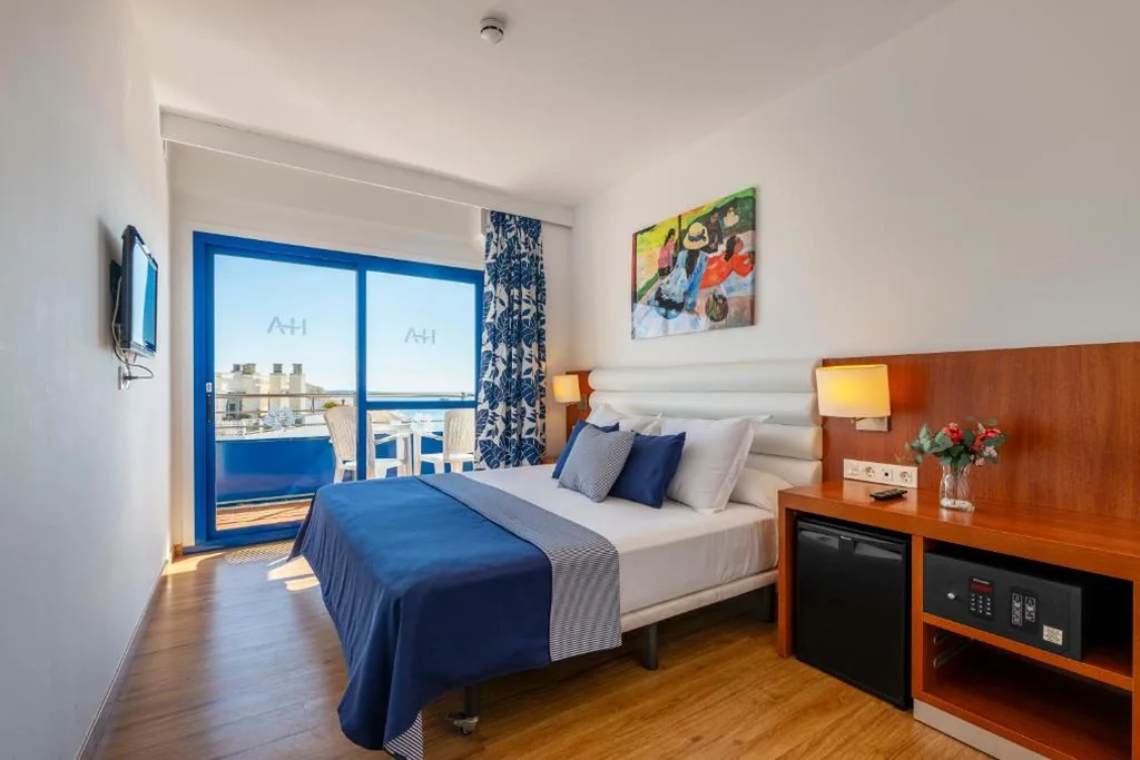 Quarto Superior Duplo (2 adultos) — Hotel Tahití Playa & Suites 4Sup