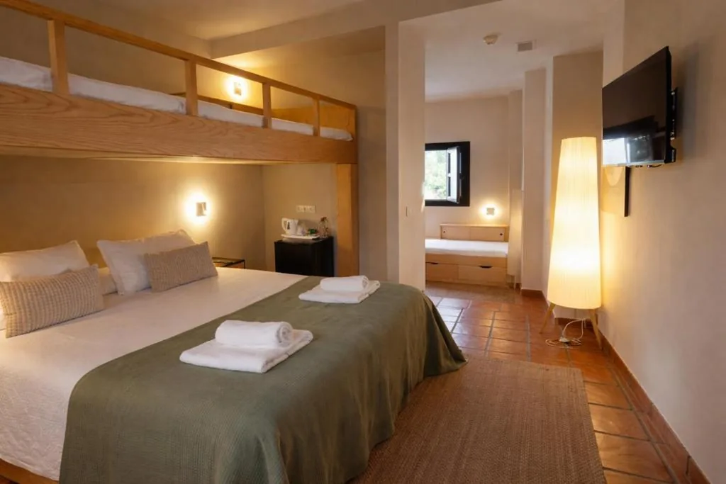 Habitación Familiar Superior — Hotel Taray Botanico