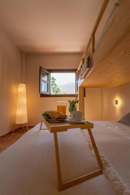 Habitación Triple Clásica — Hotel Taray Botanico
