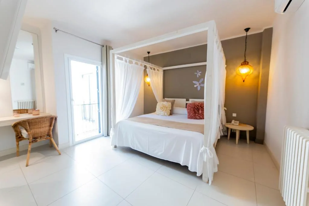 Junior Suite — Hotel Tarongeta - Adults Only