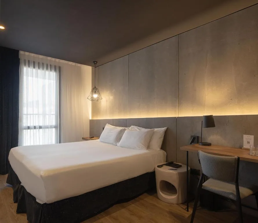 Chambre double intérieure — Hotel Tayko Bilbao