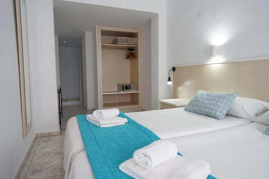 Habitación Doble con balcón - 2 camas — Hotel Teide
