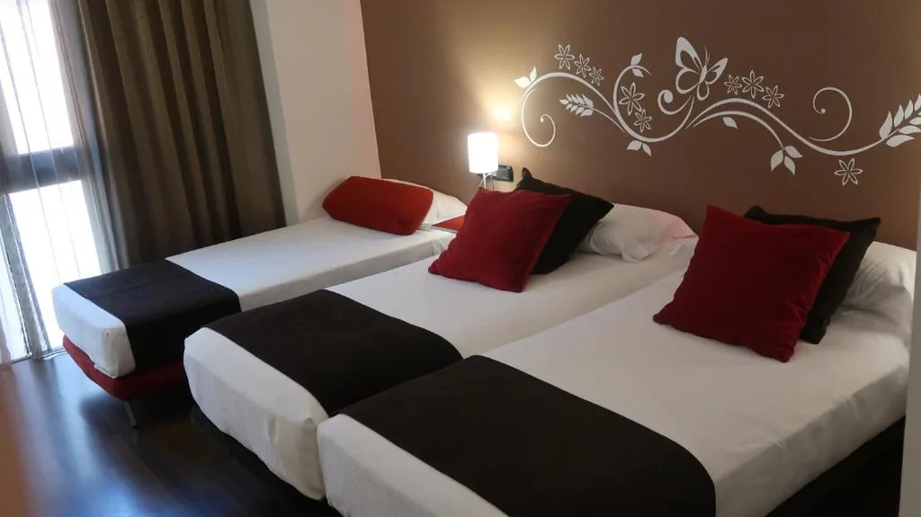 Habitación Triple — Hotel Teruel Plaza