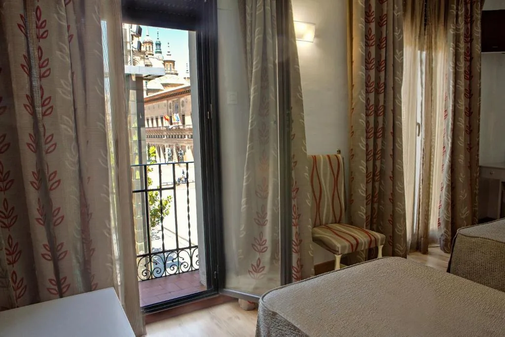 Chambre double avec vue - 1 ou 2 lits — Hotel Tibur