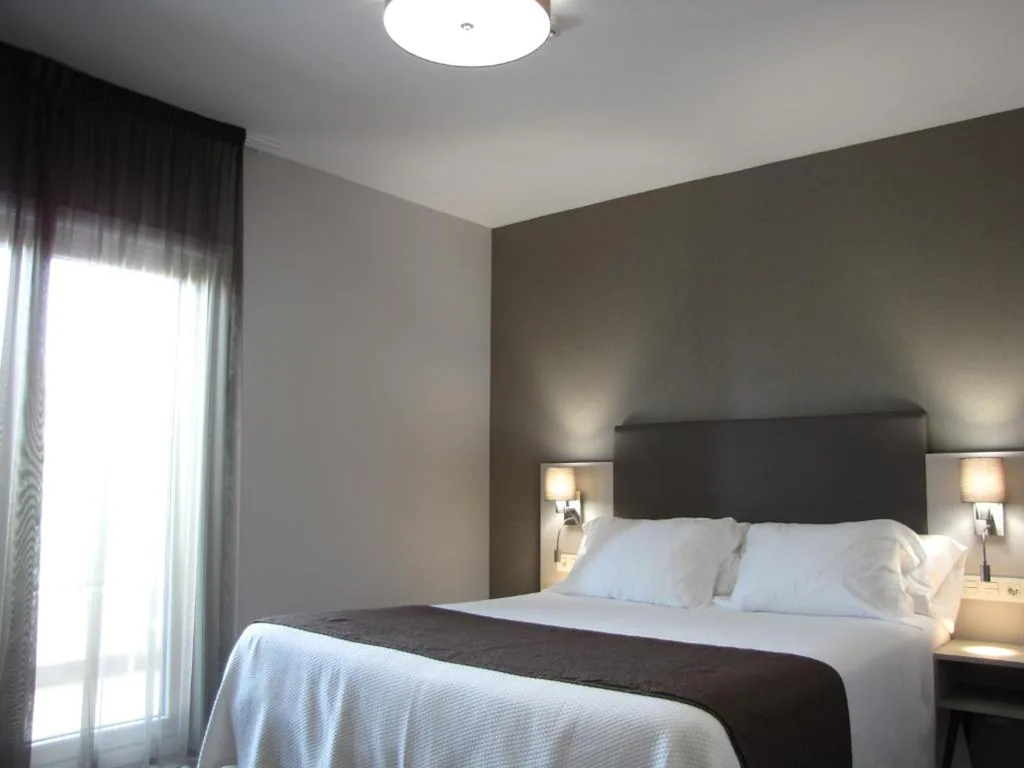Chambre double supérieure avec terrasse — Hotel Ton
