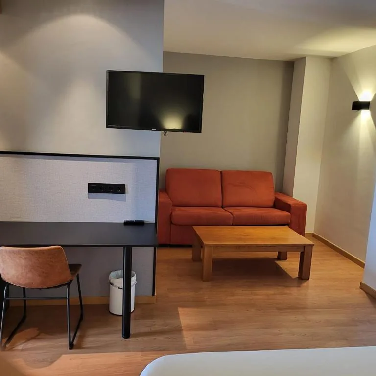 Familiekamer (2 volwassenen en 2 kinderen) — Hotel Torcal