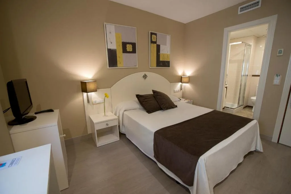 Doppelzimmer – 1 oder 2 Betten — Hotel Torico Plaza